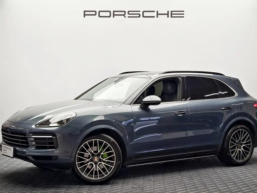 Porsche Cayenne 2020 — фото 1