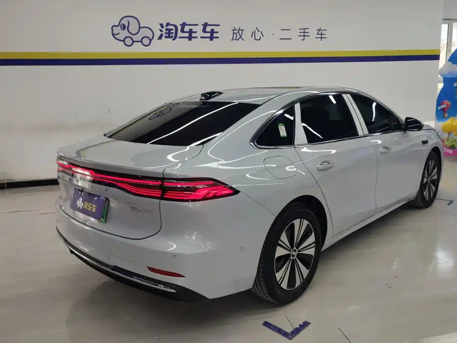 Geely Galaxy A7 EM 2026 — фото 3