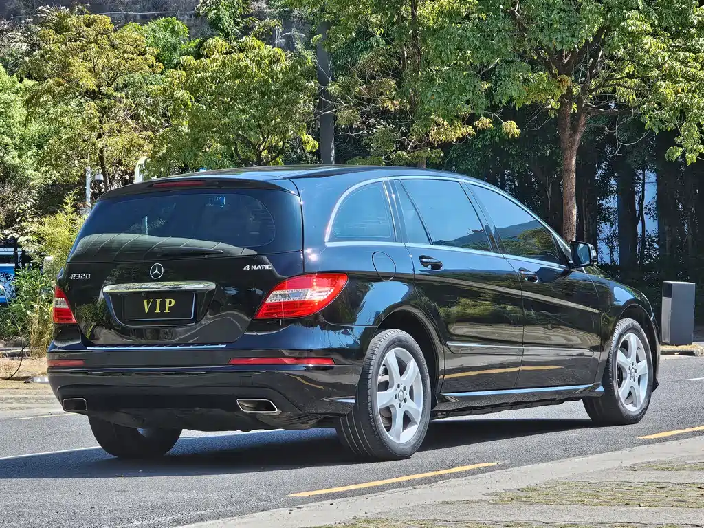Mercedes-Benz R-Class 2015 — фото 11