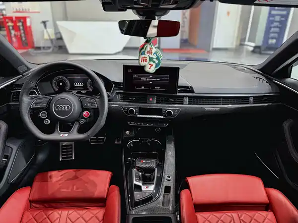 Audi S4 2023