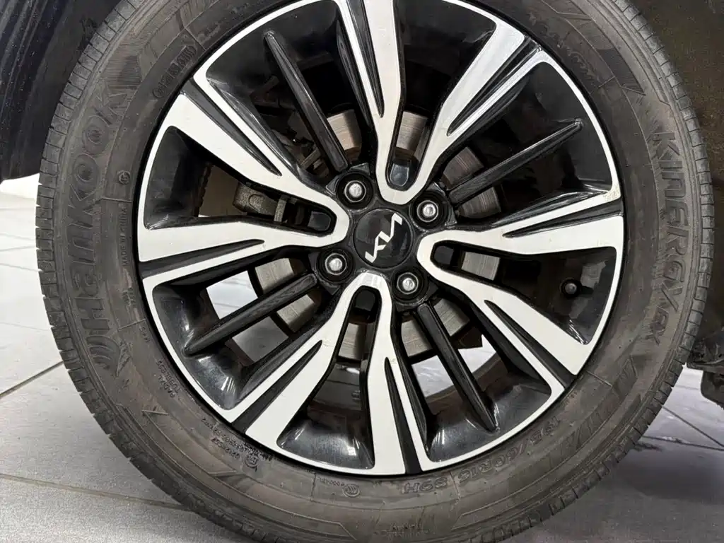 Kia KX1 2022 — фото 18