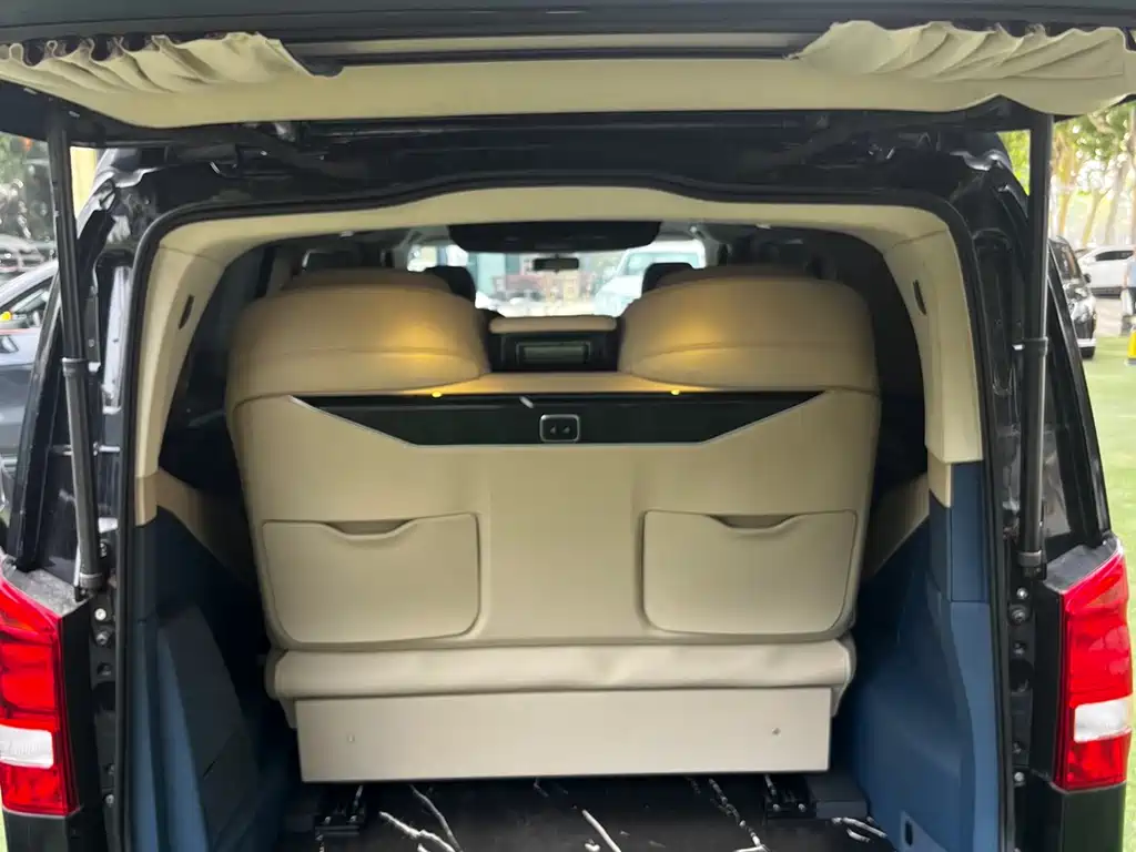 Mercedes-Benz Vito 2025 — фото 10