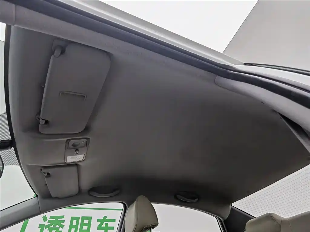 Hyundai Verna 2017 — фото 14