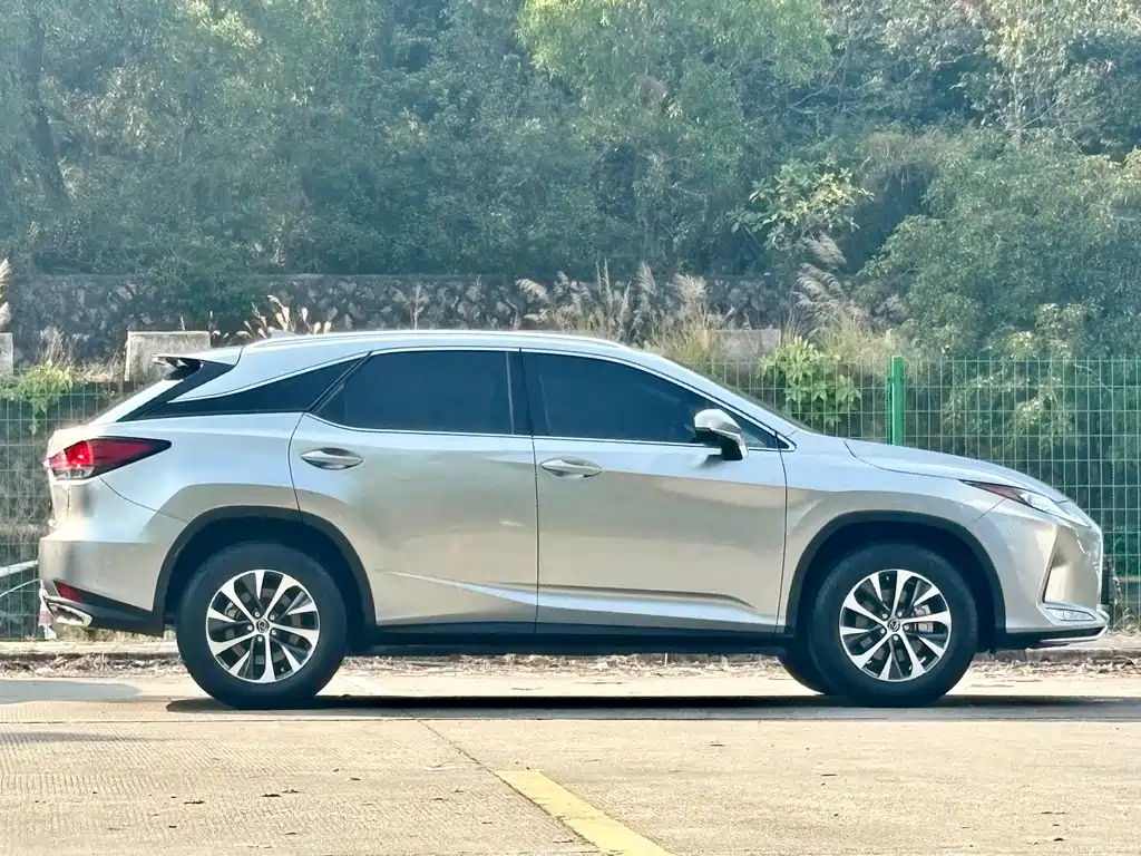 Lexus RX 2022 — фото 5
