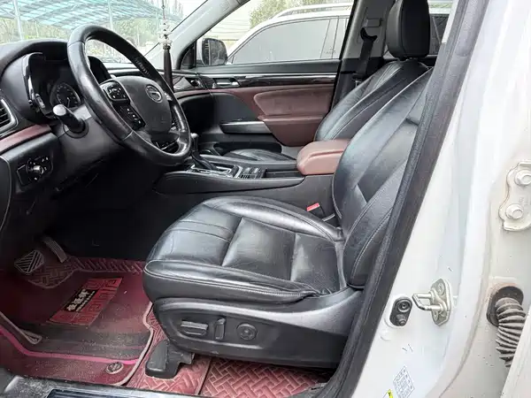 GAC Trumpchi GS8 2017
