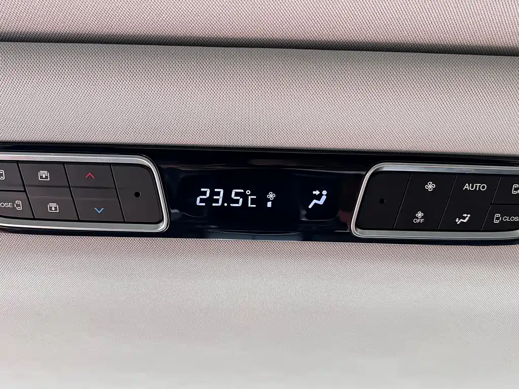 GAC Motor Trumpchi M8 2025 — фото 15