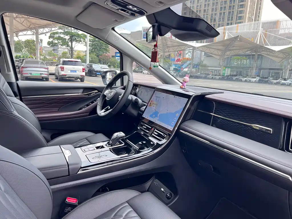 GAC Motor Trumpchi M8 2025 — фото 19