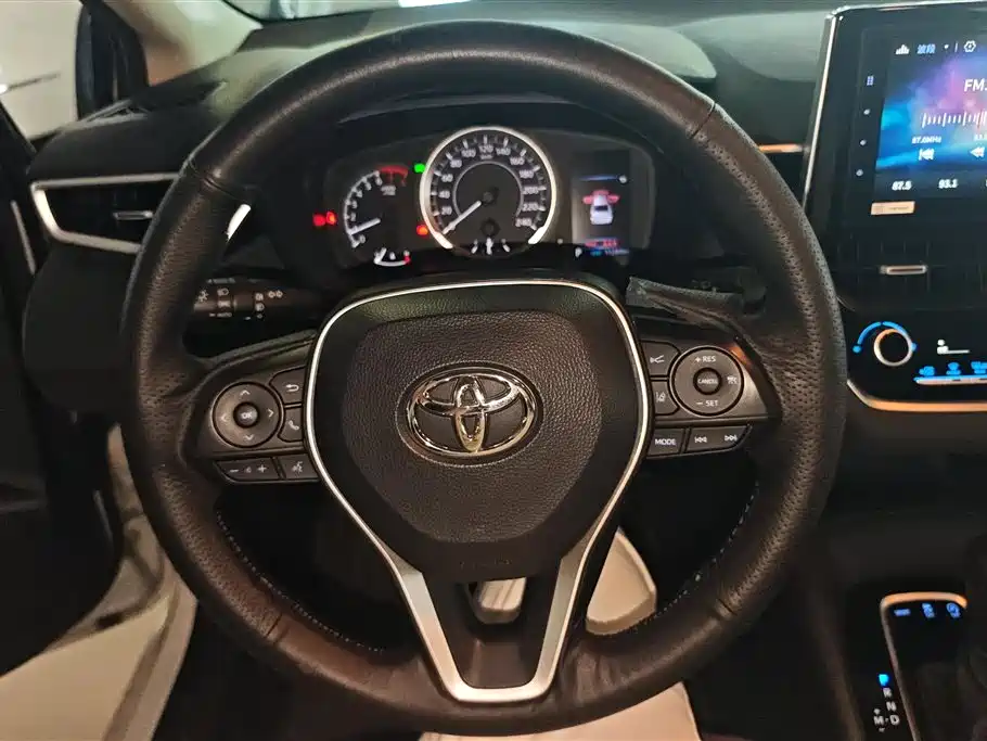 Toyota Corolla 2020 — фото 15