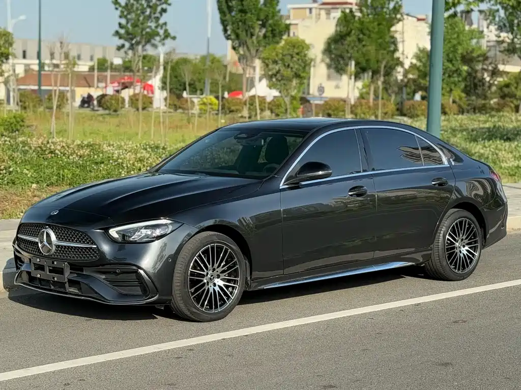 Mercedes-Benz C-Class 2023 — фото 1
