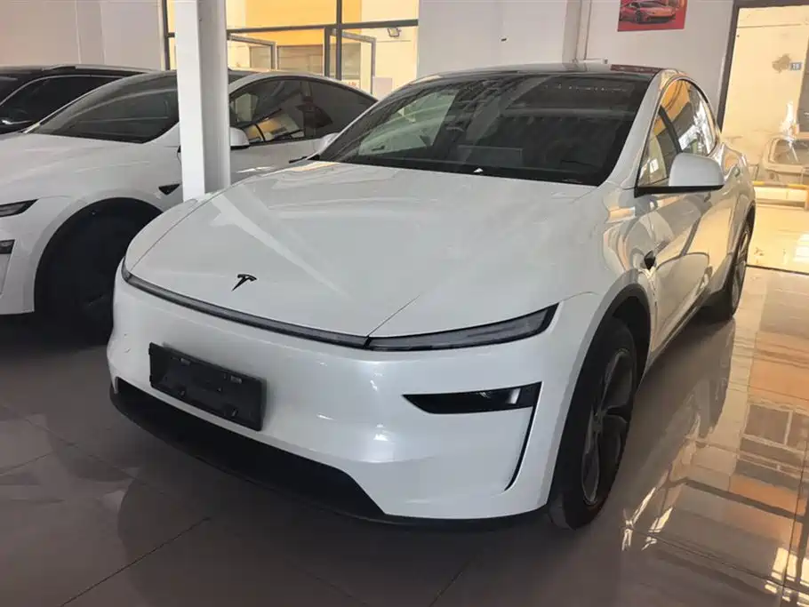 Tesla Model Y 2026
