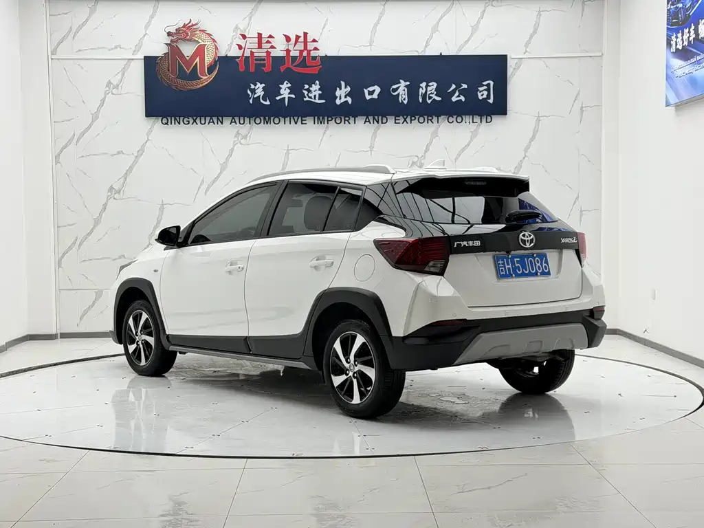 Toyota Yaris L 2022