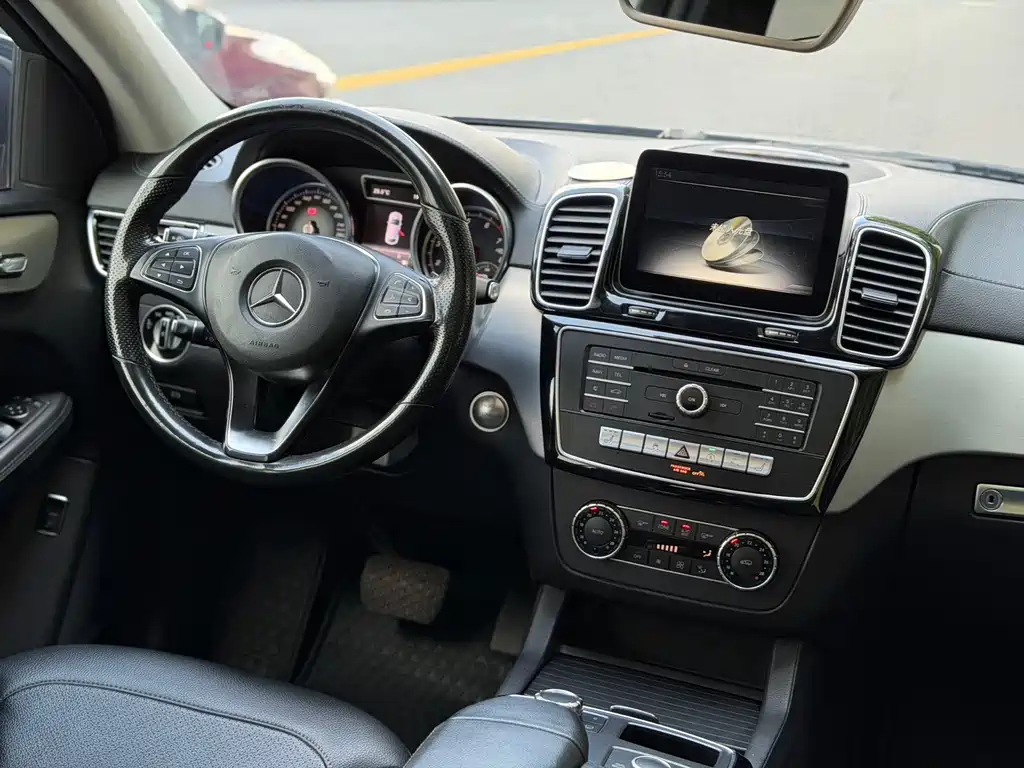Mercedes-Benz GLE Coupe 2018 — фото 9