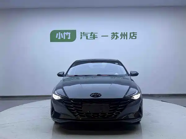 Hyundai Elantra 2022