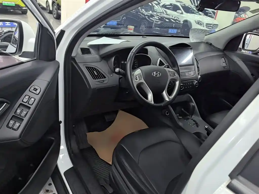 Hyundai ix35 2016 — фото 16