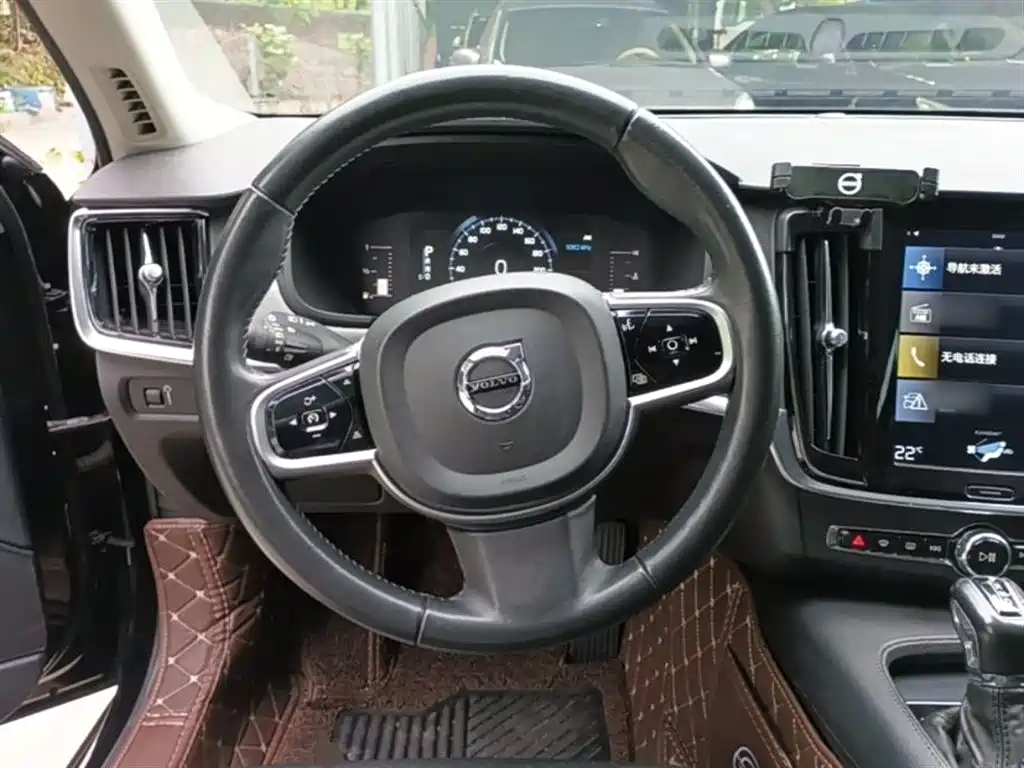 Volvo S90 2018 — фото 11