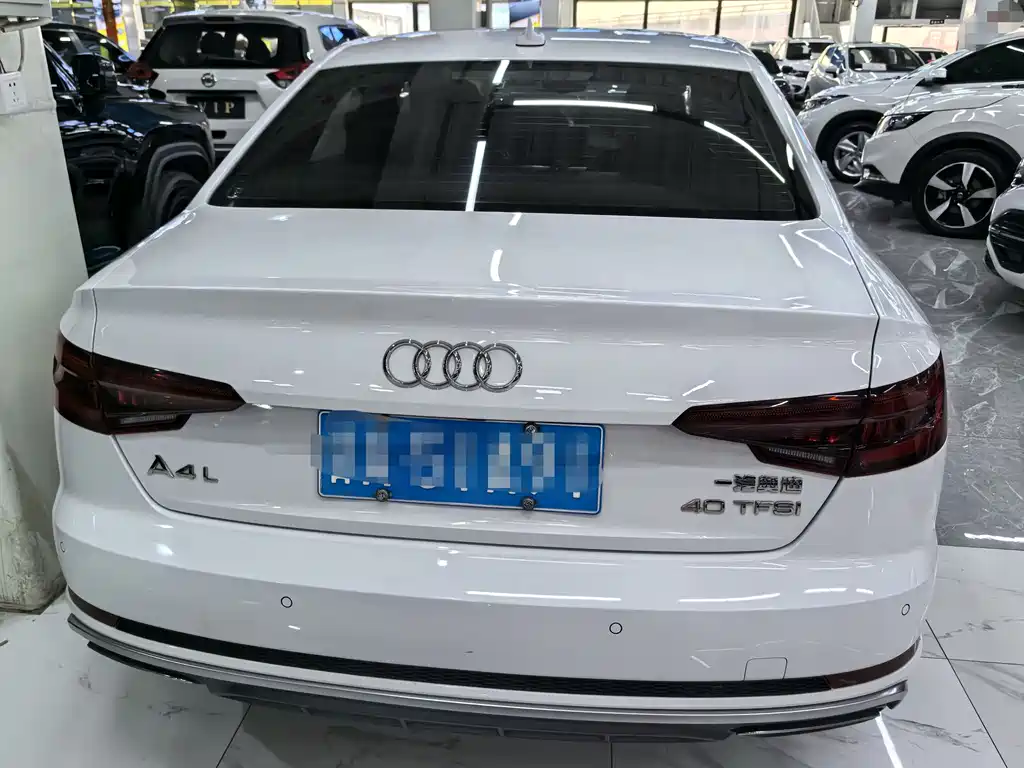 Audi A4L 2019 — фото 5
