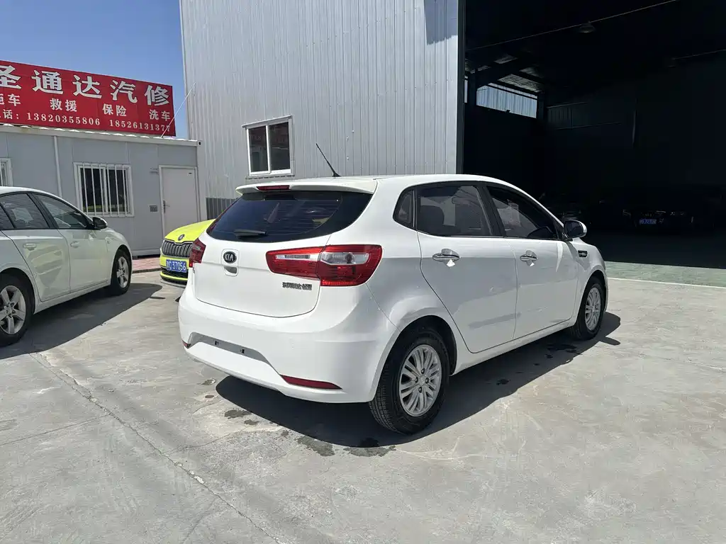 Kia K2 2014
