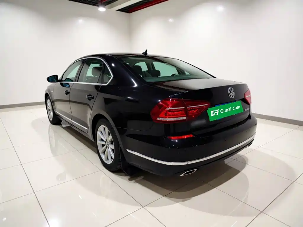 Volkswagen Passat 2018 — фото 4