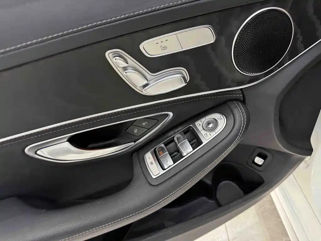 Mercedes-Benz C-Class 2019 — фото 13