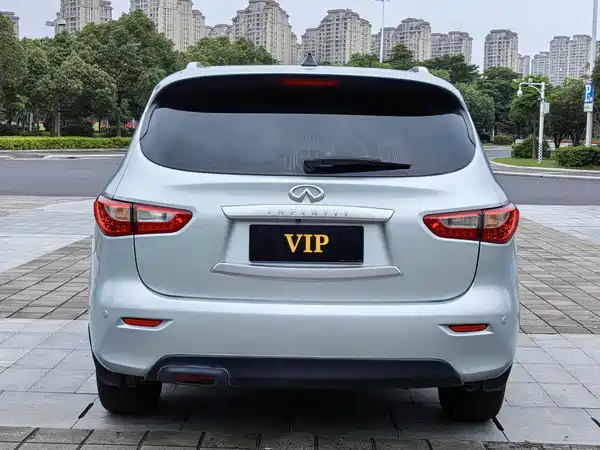 Infiniti JX 2014