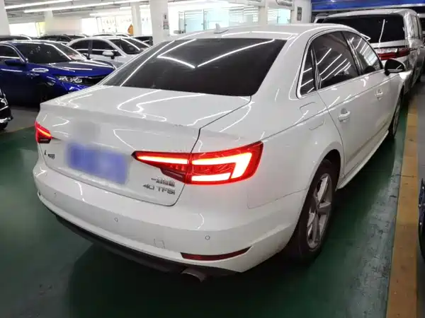 Audi A4L 2017