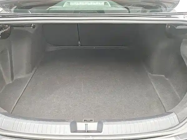 Volkswagen Sagitar 2023
