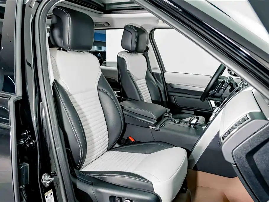 Land Rover Discovery 2021 — фото 21