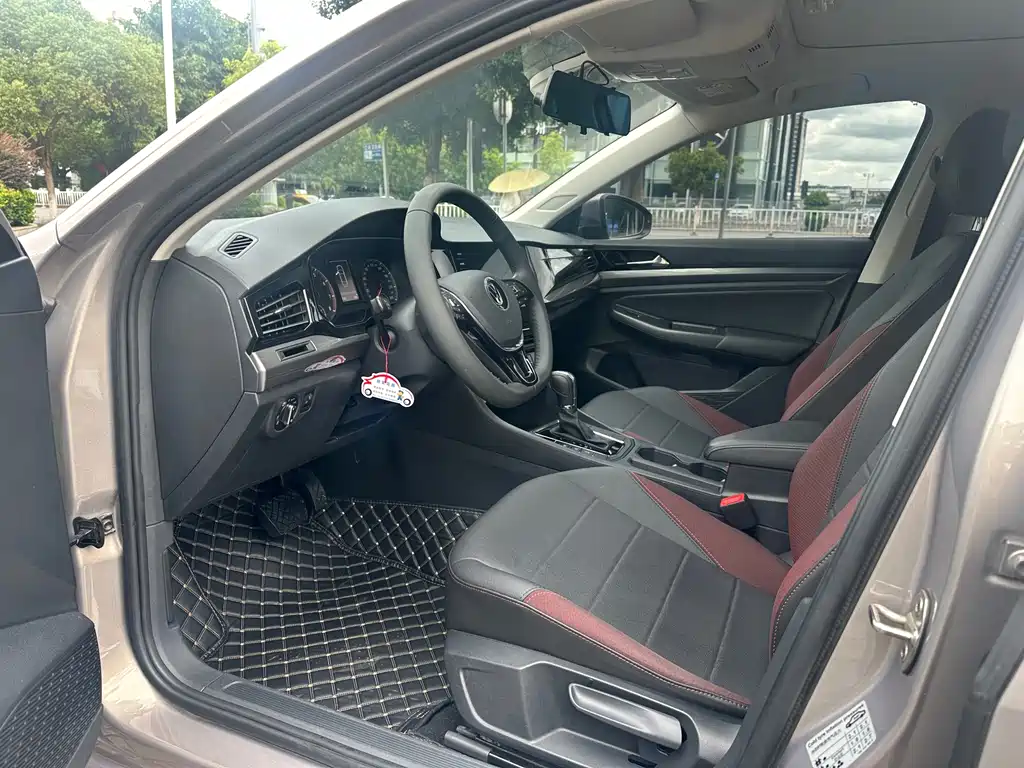 Volkswagen Bora 2021