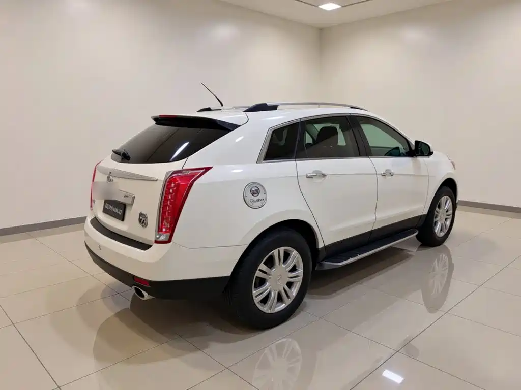 Cadillac SRX 2014 — фото 6