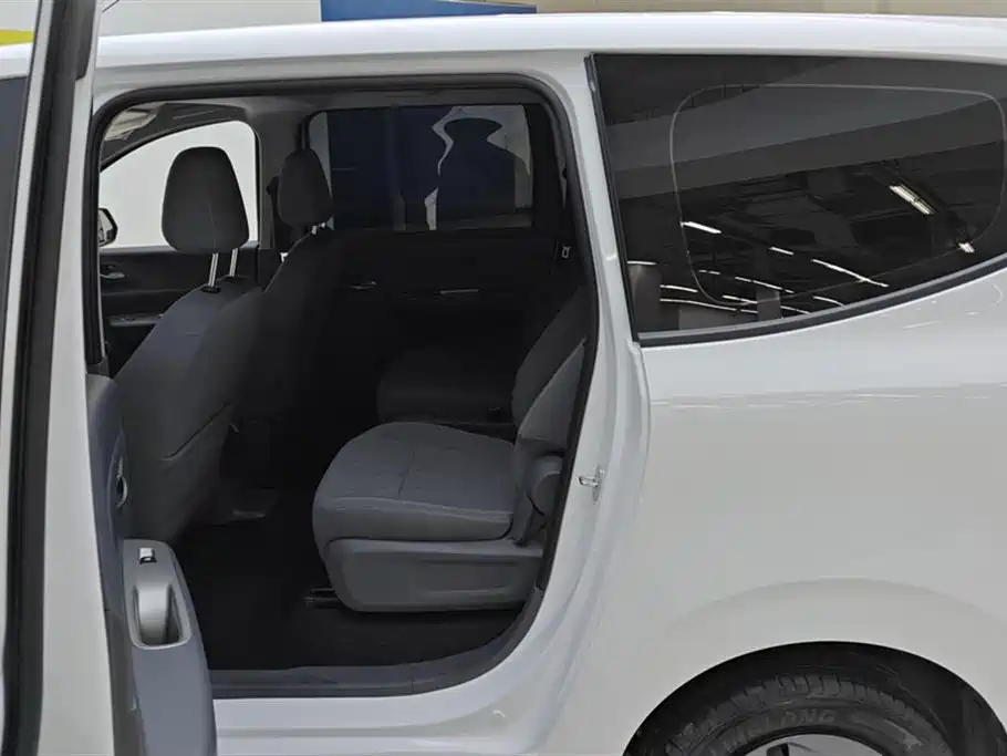Wuling Hongguang EV 2025 — фото 11