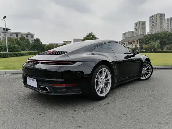 Porsche 911 2022