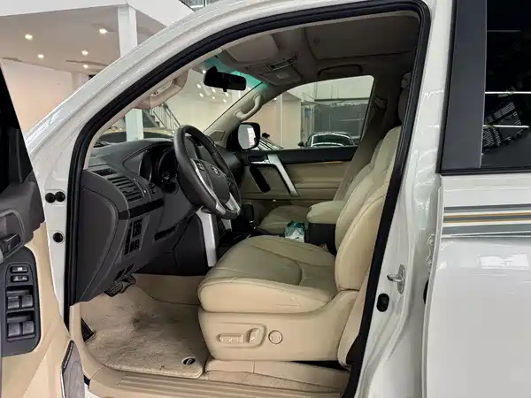 Toyota Prado 2010