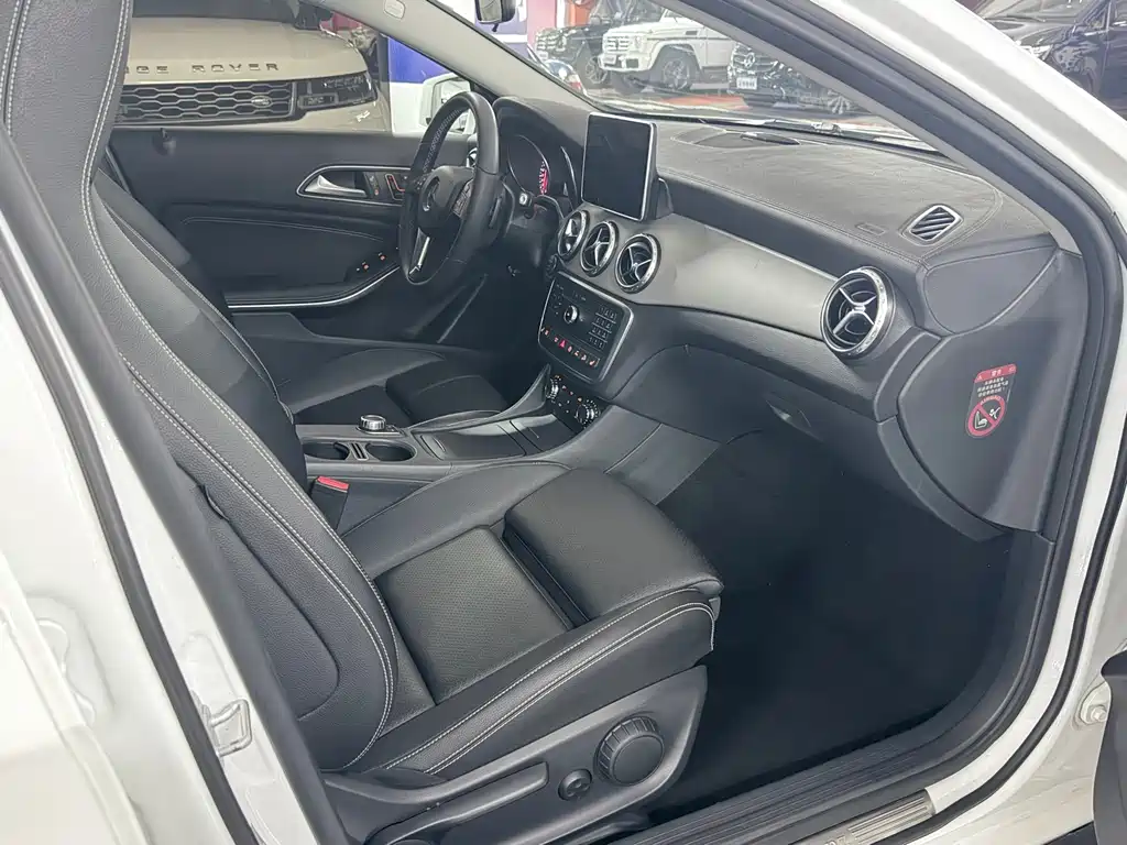 Mercedes-Benz GLA 2016 — фото 14
