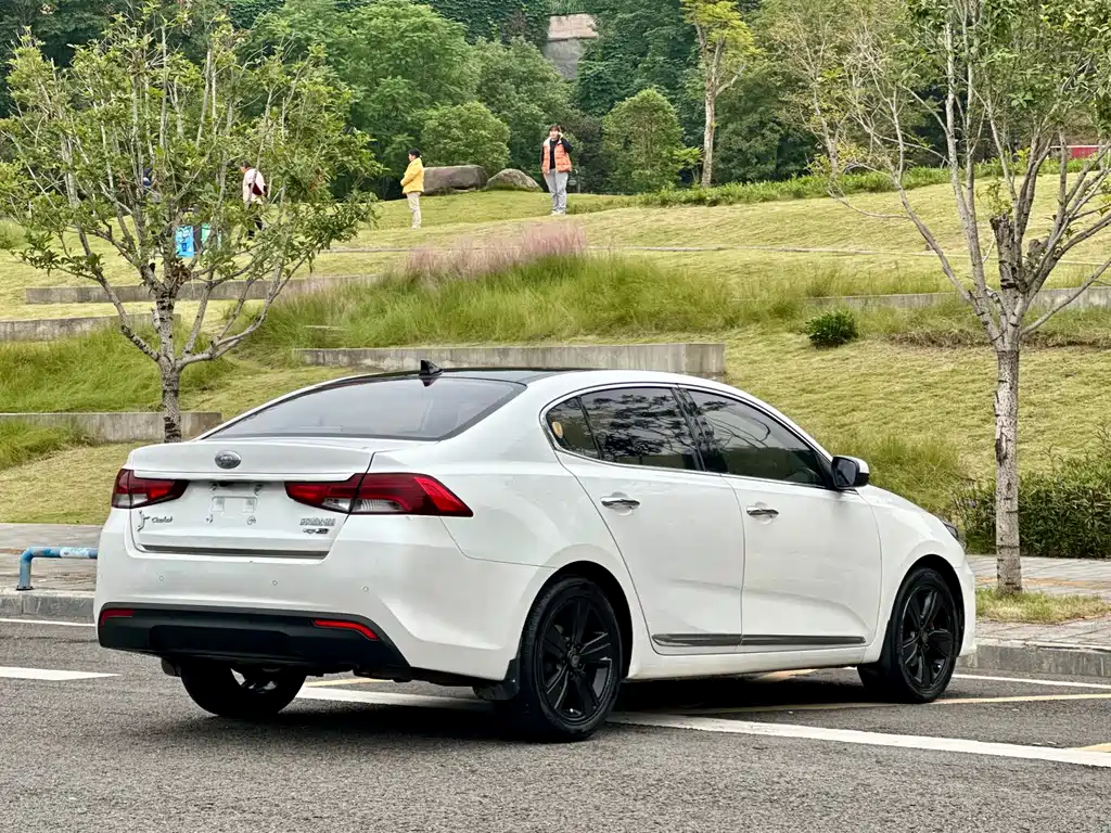 Kia K4 2018 — фото 12