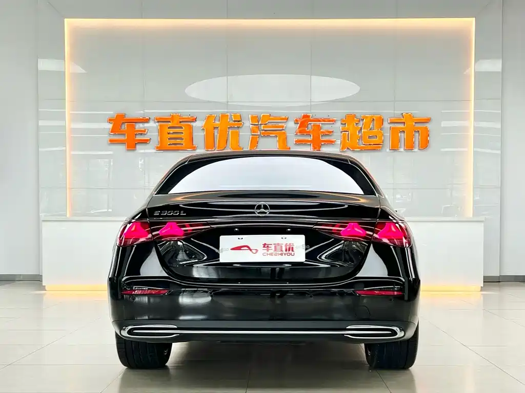 Mercedes-Benz E-Class 2025