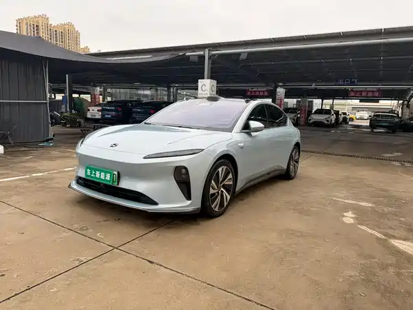 NIO ET5 2022
