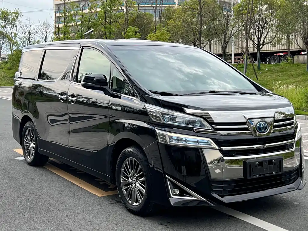 Toyota Vellfire 2021 — фото 3