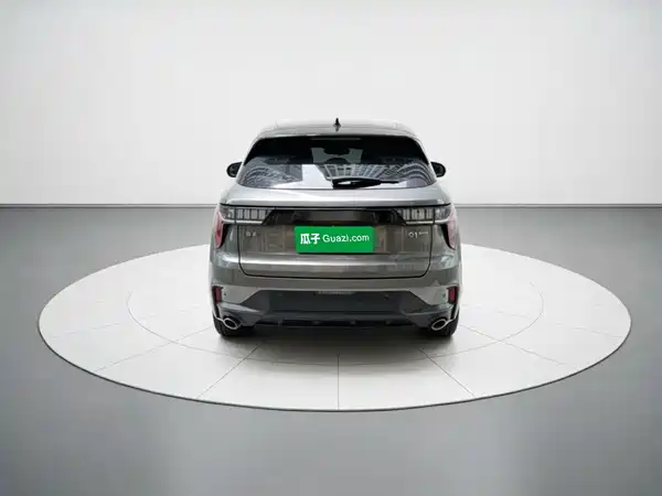 Lynk & Co 01 2022