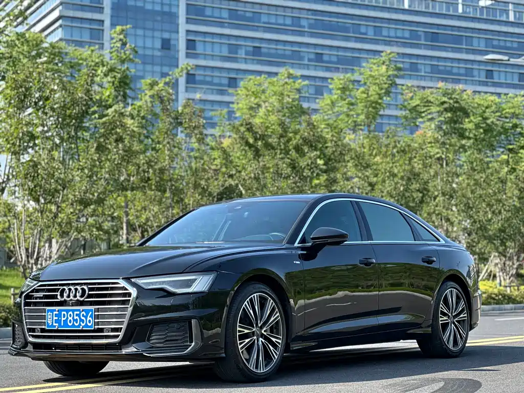 Audi A6L 2020 — фото 1