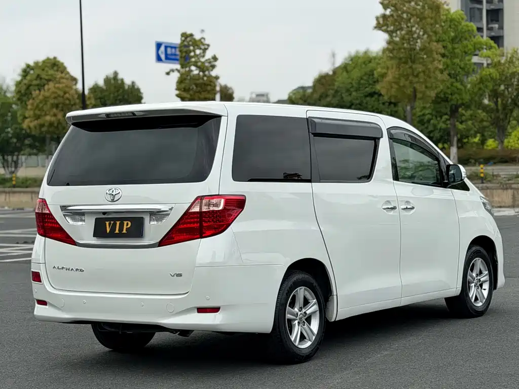 Toyota Alphard 2012 — фото 10