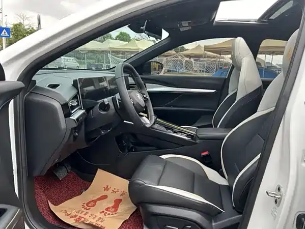 MG MG5 Scorpio 2024