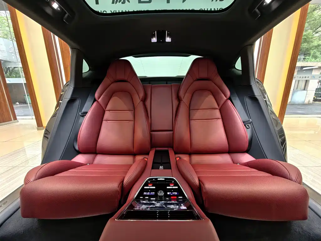 Porsche Panamera 2023 — фото 15