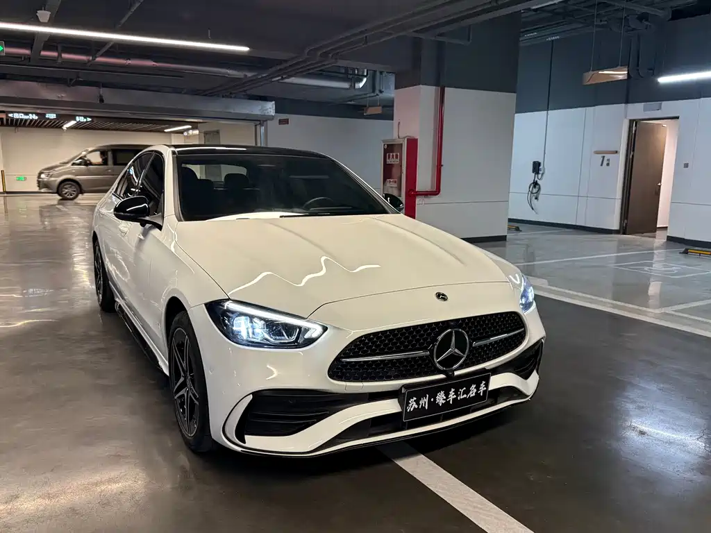 Mercedes-Benz C-Class 2023 — фото 3