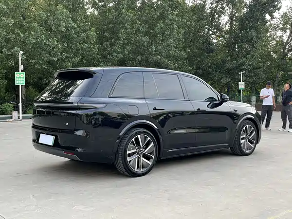 Li Auto L8 2024