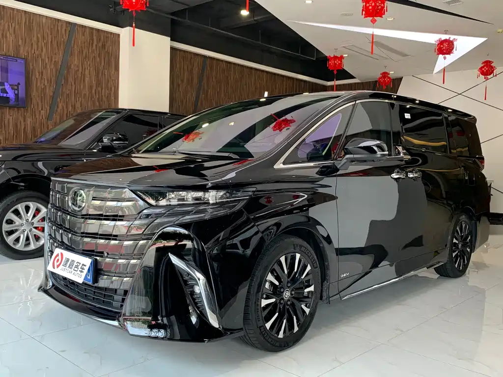 Toyota Alphard 2024