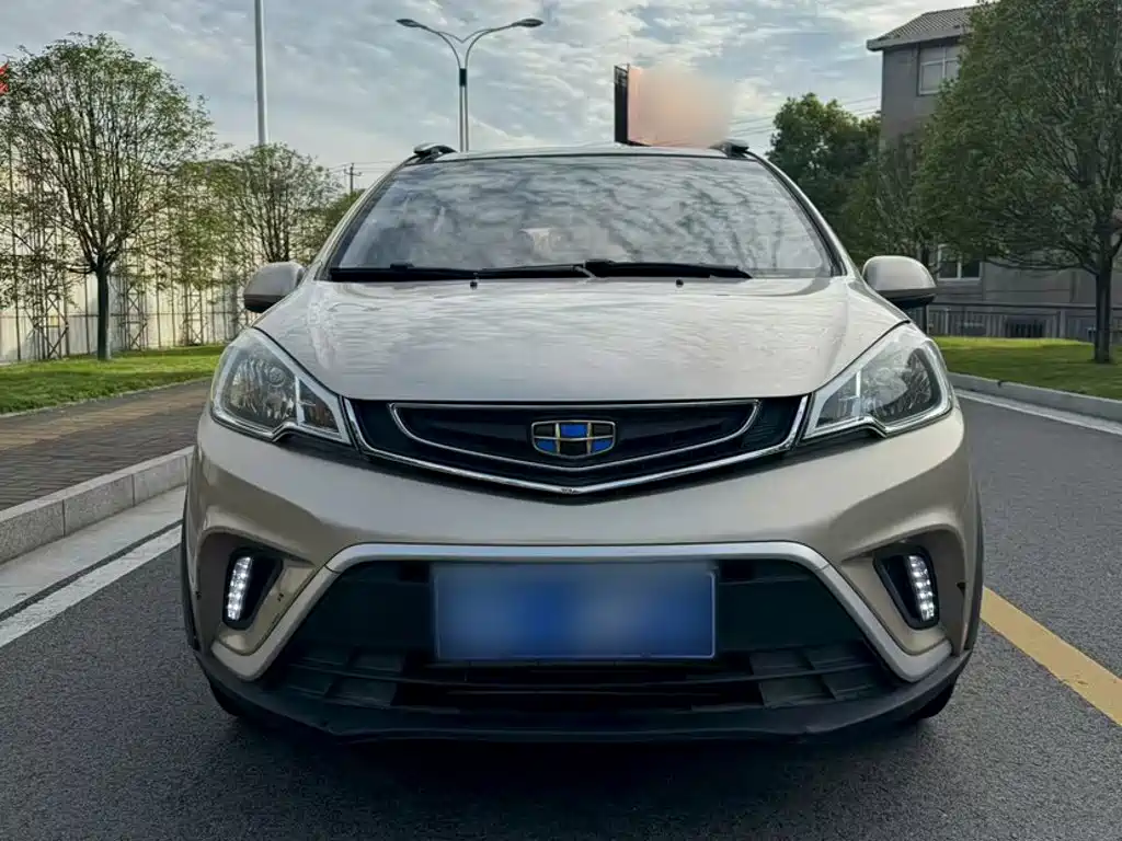 Geely Vision X1 2018 — фото 12