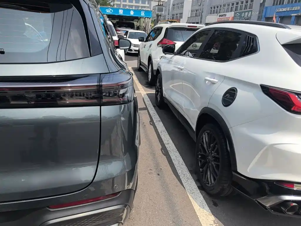 Chery Tiggo 8 PLUS 2025 — фото 8