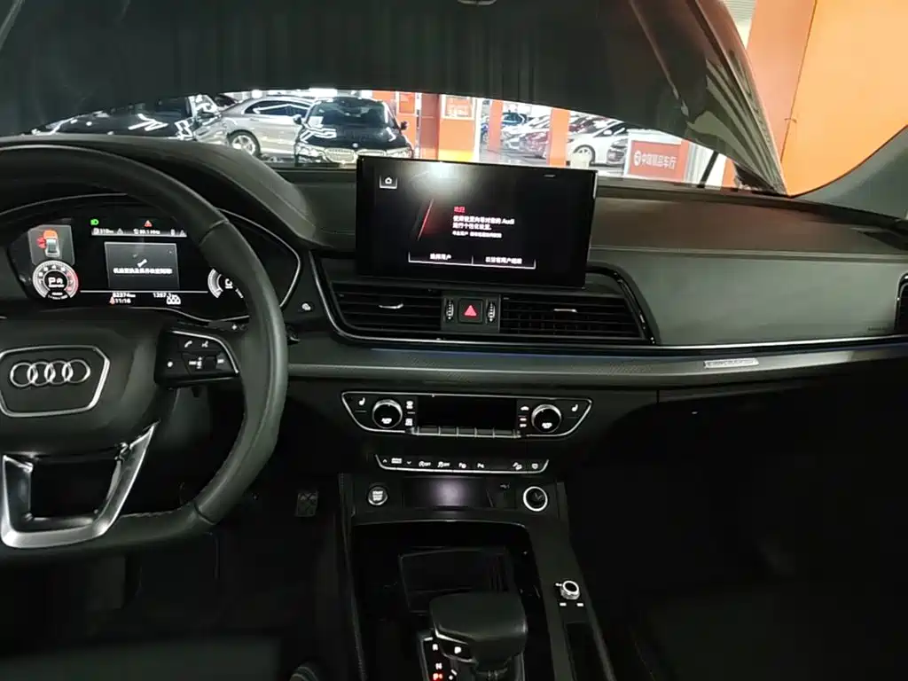 Audi Q5L 2022 — фото 13