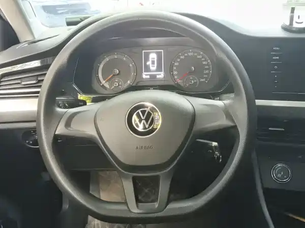 Volkswagen Bora 2021