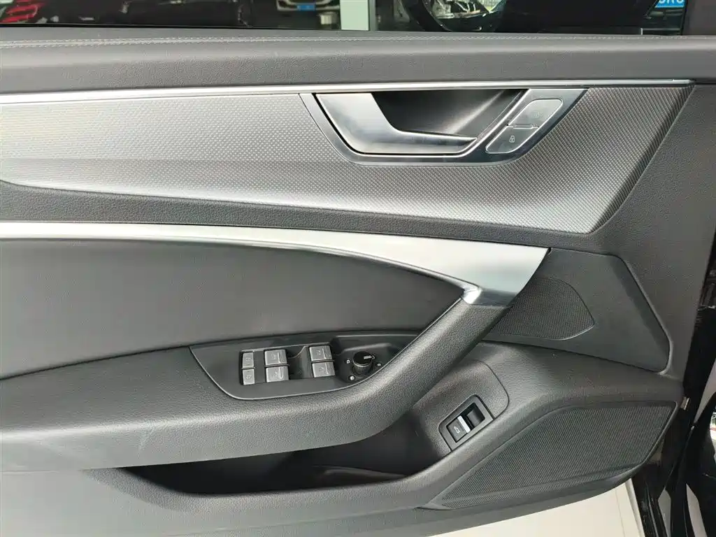 Audi A6L 2024